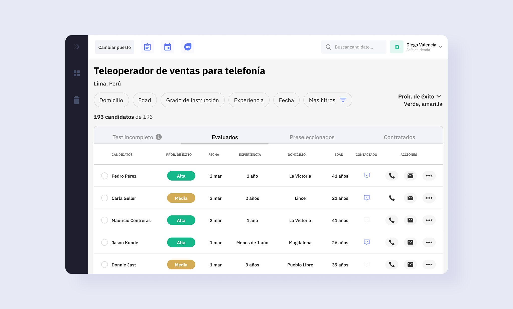 V1 filtering interface — candidate list with the AI success prediction, experience, location and age columns, sortable by the validated filter hierarchy